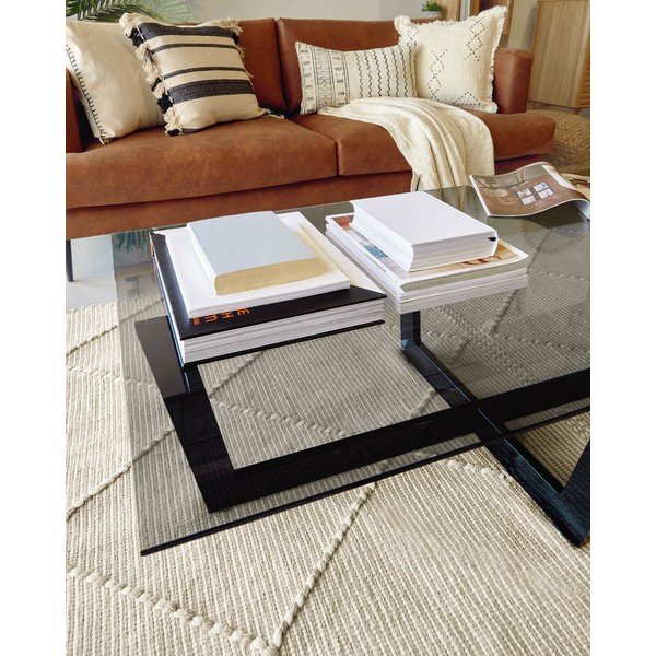 Fekete dohányzóasztal üveg asztallappal 70x120 cm Plam – Kave Home-image-3