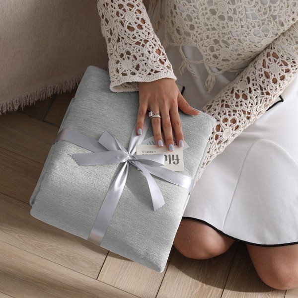 Világosszürke zsenília ágytakaró 220x240 cm Talo – Filumi-image-4