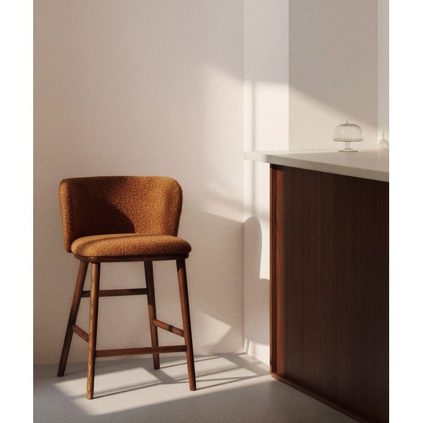 Terrakotta színű kárpitozott bárszék (ülésmagasság 65 cm) Ciselia – Kave Home-image-1