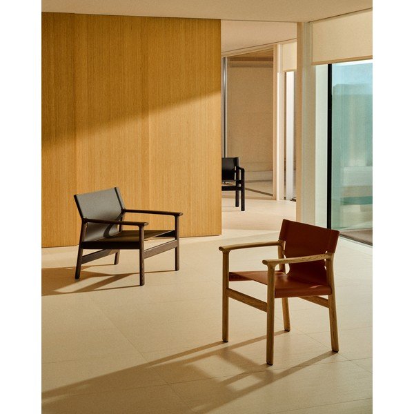 Konyakbarna kőrisfa karfás étkezőszék Jan – Kave Home-image-3