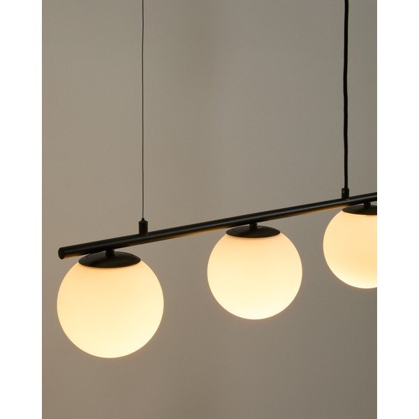 Fehér-fekete fém függőlámpa üveg búrával Brisia – Kave Home-image-2