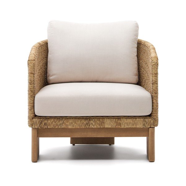 Bézs-natúr színű tömörfa-műrattan kerti fotel Xoriguer – Kave Home-image-2