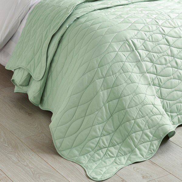 Zöld steppelt ágytakaró 240x260 cm Scallop Waves – Catherine Lansfield-image-1
