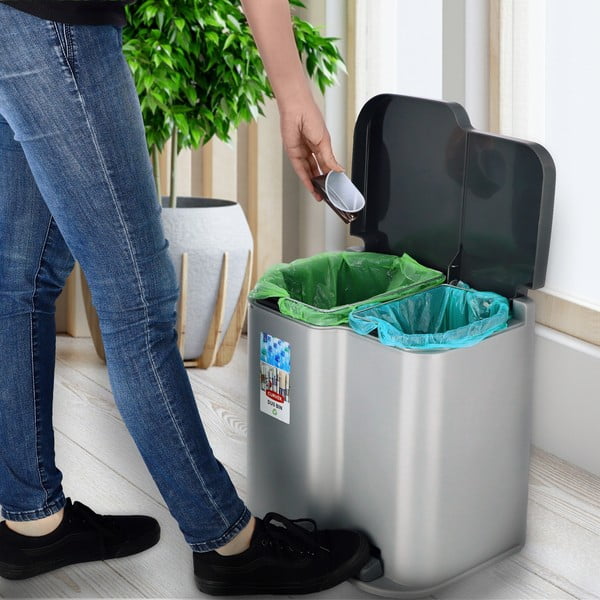 Duo szürke pedálos szemetes, 21 l - Curver-image-1