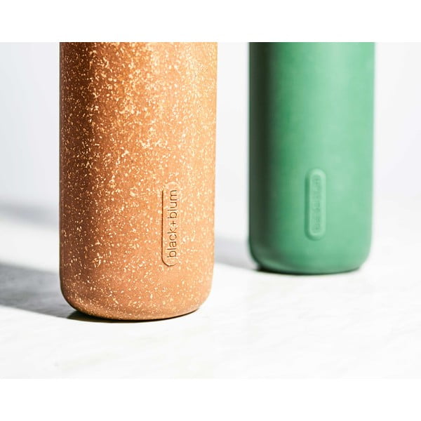 G-Bottle üveg vizespalack narancssárga szilikon tartóval, 600 ml - Black + Blum-image-4