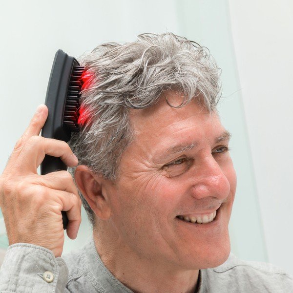 Hair Force One fekete masszázs hajkefe lézerrel - InnovaGoods-image-1
