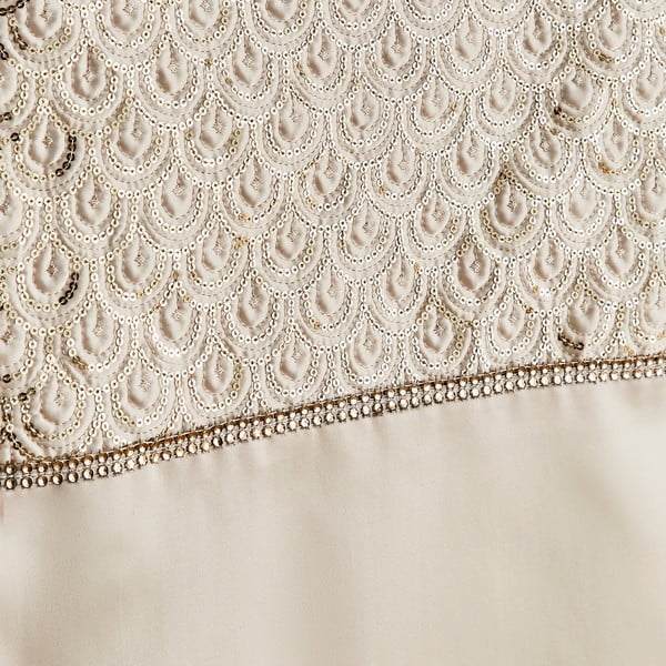 Mikroszatén asztali futó 32x220 cm Deco Sequin – Catherine Lansfield-image-1