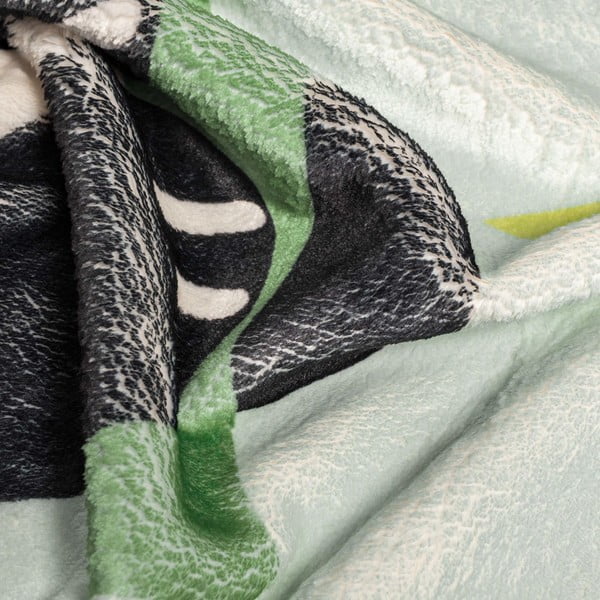 Világoszöld mikroszálas gyerek takaró 140x110 cm Panda – Moshi Moshi-image-1