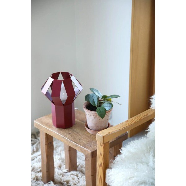 Piros fém asztali lámpa fém búrával (magasság 27 cm) Octa – Markslöjd-image-2