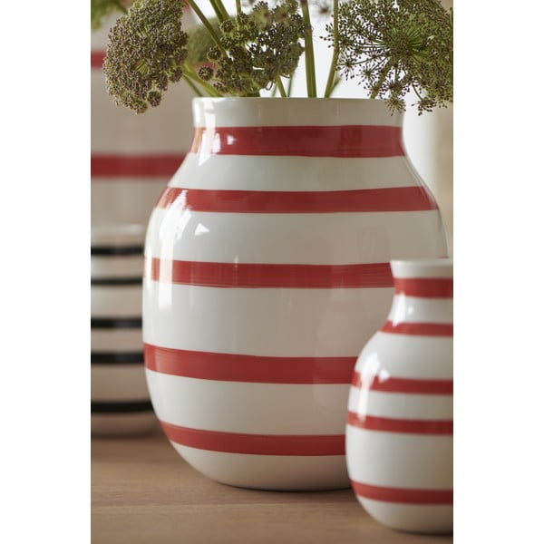 Omaggio fehér-piros csíkos kerámia váza, magasság 20,5 cm - Kähler Design-image-3