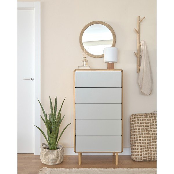 Szürke-natúr színű komód kőrisfa dekorral 60x117x42 cm Anielle – Kave Home-image-1