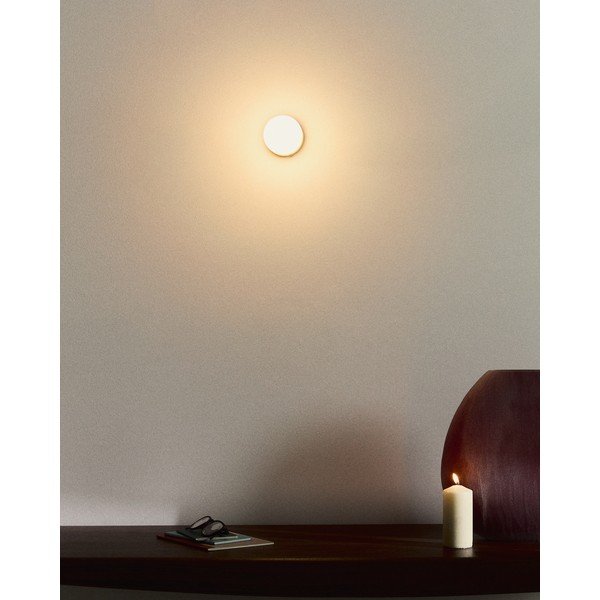 Fehér-aranyszínű fém fali lámpa ø 8 cm Brisia – Kave Home-image-2