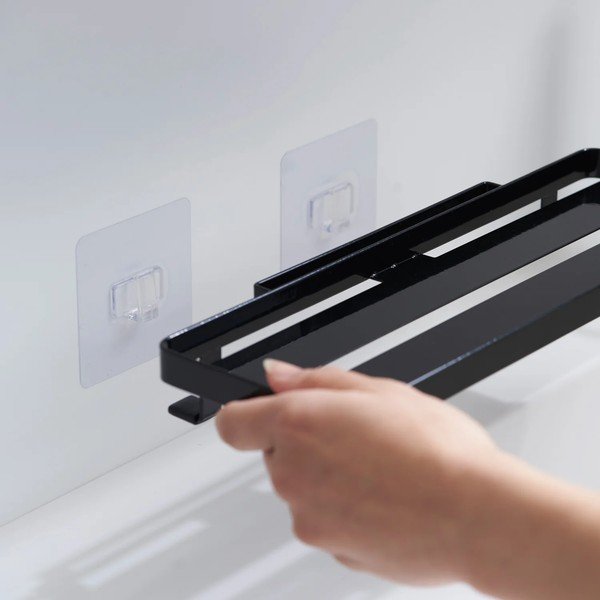 Matt fekete öntapadós acél fürdőszobai polc Film Hook – YAMAZAKI-image-3