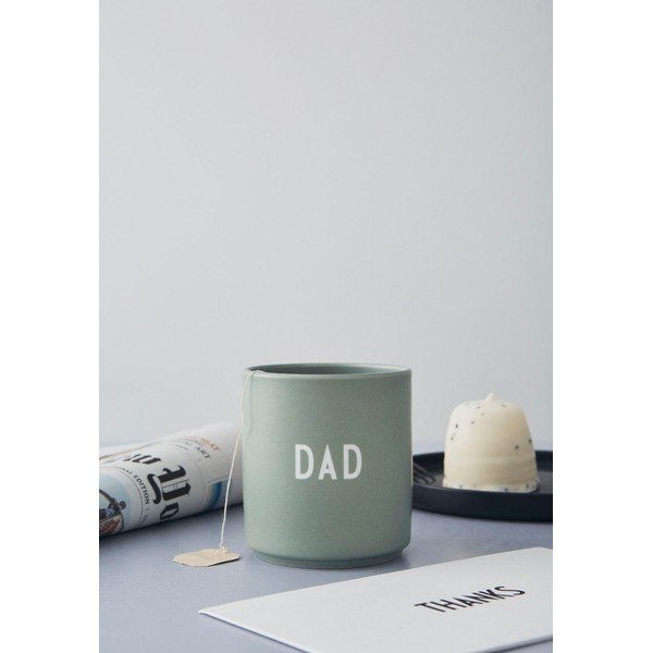 Zöld porcelán bögre 300 ml Dad – Design Letters-image-3
