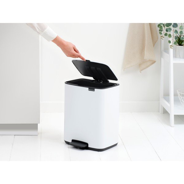Fehér acél pedálos szemetes 12 l Bo – Brabantia-image-1