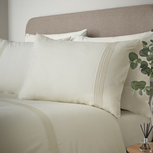 Krémszínű egyszemélyes ágyneműhuzat 135x200 cm Pintuck Easy Iron Percale – Catherine Lansfield-image-2