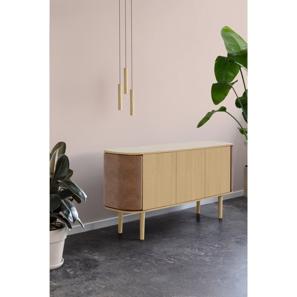 Natúr színű-világosbarna alacsony komód tölgyfa dekorral 150x75 cm Treasures – UMAGE-image-1