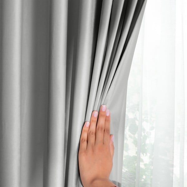 Világosszürke bársony dimout (részleges sötétítő) függöny 140x270 cm Eyelets – Restilo-image-4