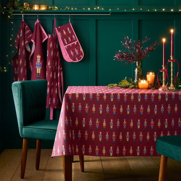 Pamut asztalterítő karácsonyi mintával 178x137 cm Christmas Nutcracker – Catherine Lansfield-image-2