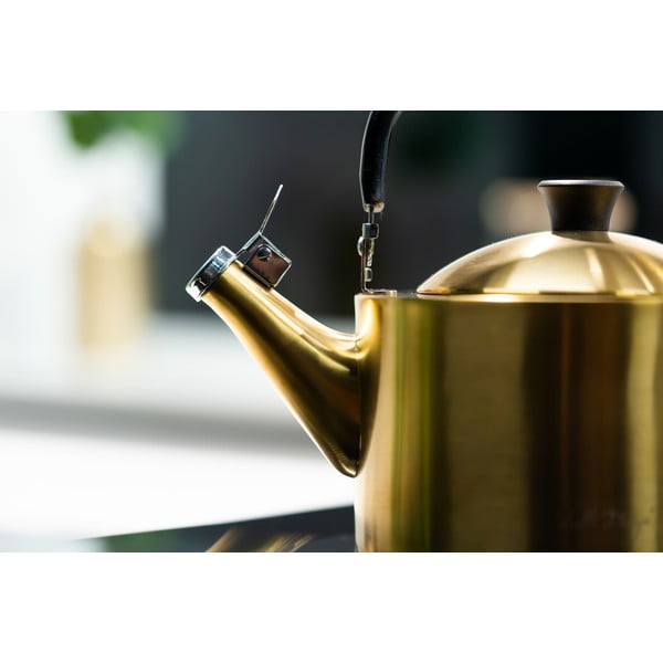 Aranyszínű rozsdamentes acél vízforraló kanna 1,5 l Diamante – Vialli Design-image-1
