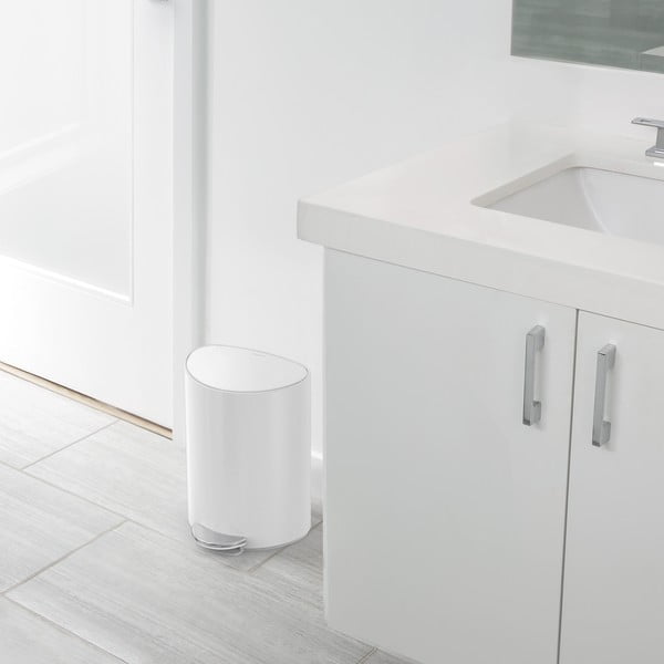 Fehér fém pedálos szemetes 6 l – simplehuman-image-1
