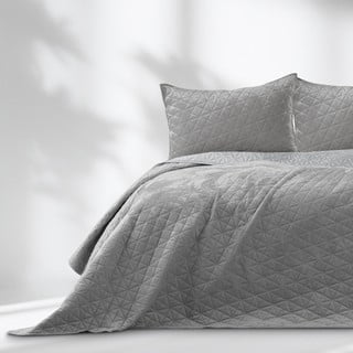 Világosszürke bársony steppelt ágytakaró 260x280 cm Laila – AmeliaHome