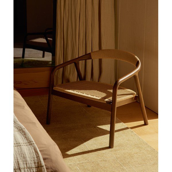 Sötét natúr színű fa-kárpitozás nélküli fotel Derile – Kave Home-image-1