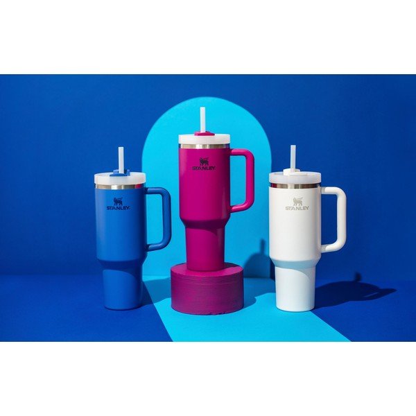 Fehér rozsdamentes acél termosz szívószállal 1,18 l Quencher H2.0 FlowState Tumbler Frost – Stanley-image-2