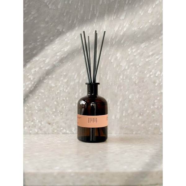 Aromadiffúzor #47 Tangerine, Neroli and Saffron – Perfumed Prague