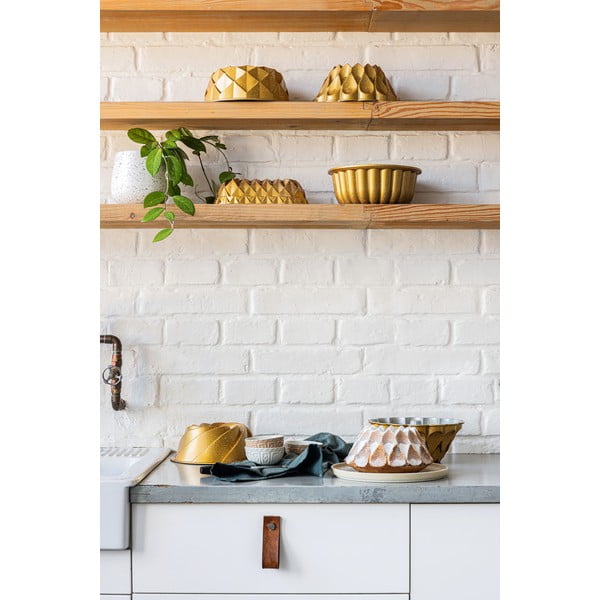 Rosa aranyszínű öntött alumínium sütőforma - Bonami Selection-image-1