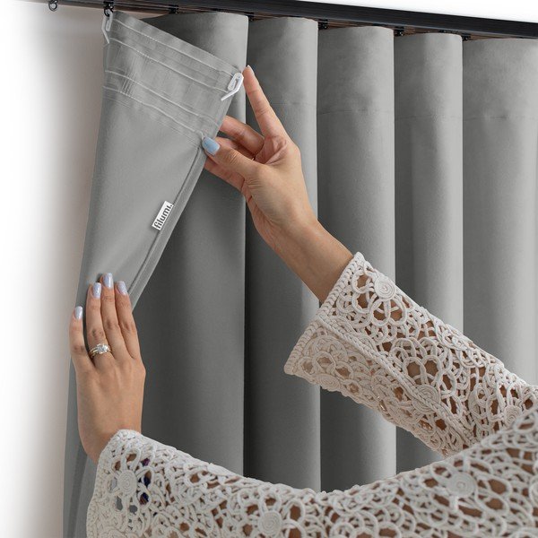 Szürke bársony dimout (részleges sötétítő) függöny 530x175 cm Velto – Filumi-image-4