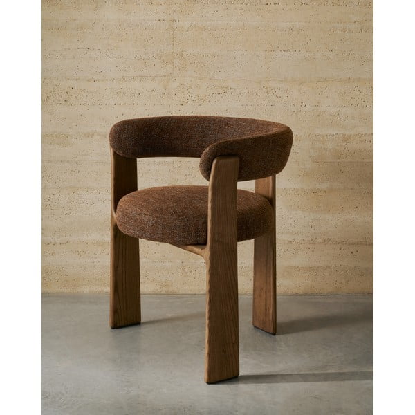 Barna kőrisfa karfás étkezőfotel Granite – Kave Home-image-1