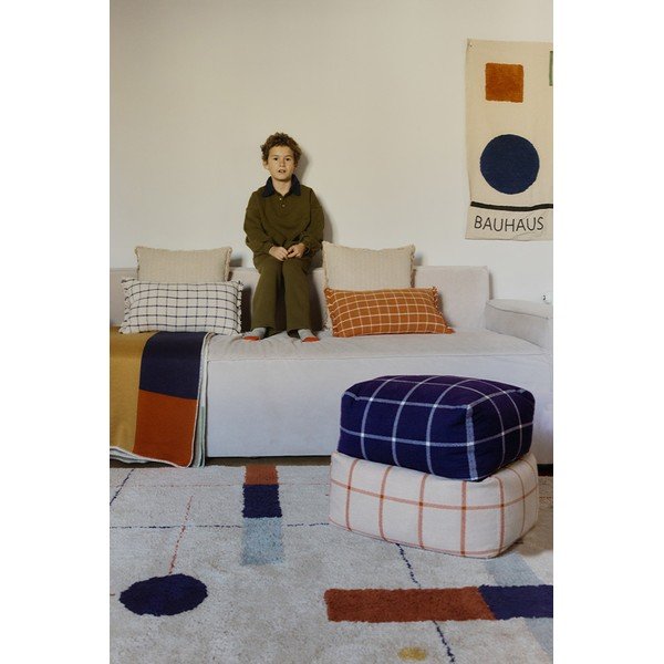 Krémszínű puff Geo Block – Lorena Canals-image-1