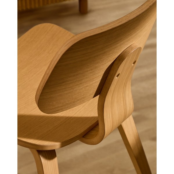 Natúr színű étkezőszék tölgyfa dekorral Gena – Kave Home-image-2