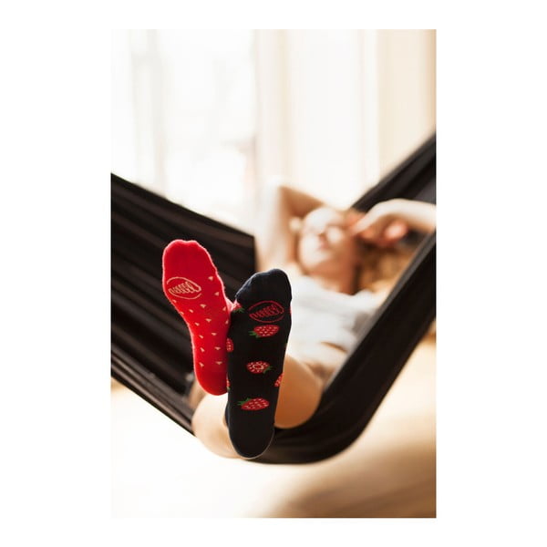 Strawberries zokni, méret 43–46 - Many Mornings-image-2