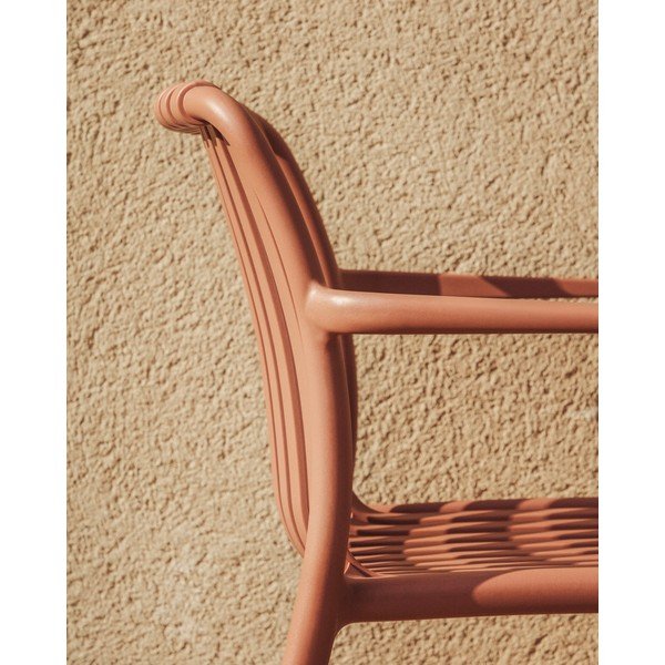Terrakotta színű műanyag kerti szék Isabellini – Kave Home-image-4