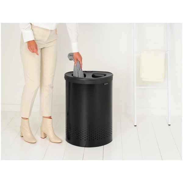 Matt fekete fém szennyeskosár 55 l Selector – Brabantia-image-1