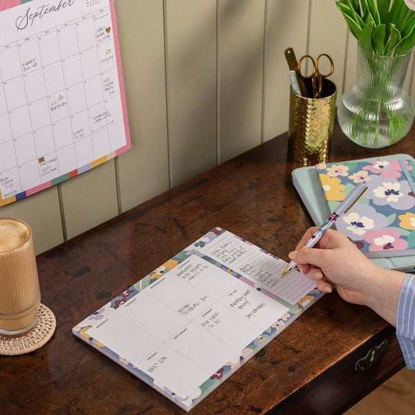 Tervező 52 old. – Busy B-image-1