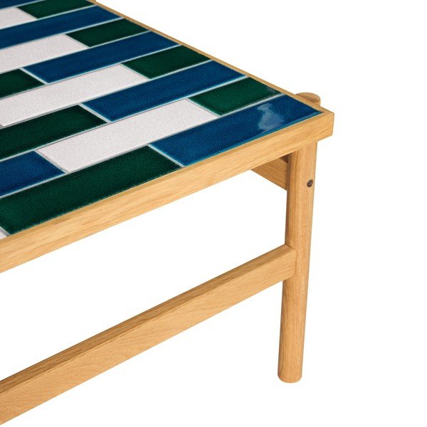 Fekete-fehér-natúr színű dohányzóasztal tölgyfa dekorral 61x132 cm Motif – Hübsch-image-3