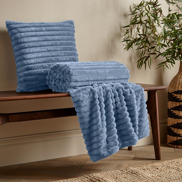 Mikroplüss díszpárna 45x45 cm Cosy Ribbed – Catherine Lansfield-image-3