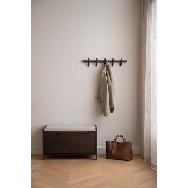 Sötét natúr színű tölgyfa ülőkés cipőtartó 80x47x41 cm Hillmond – Rowico-image-1