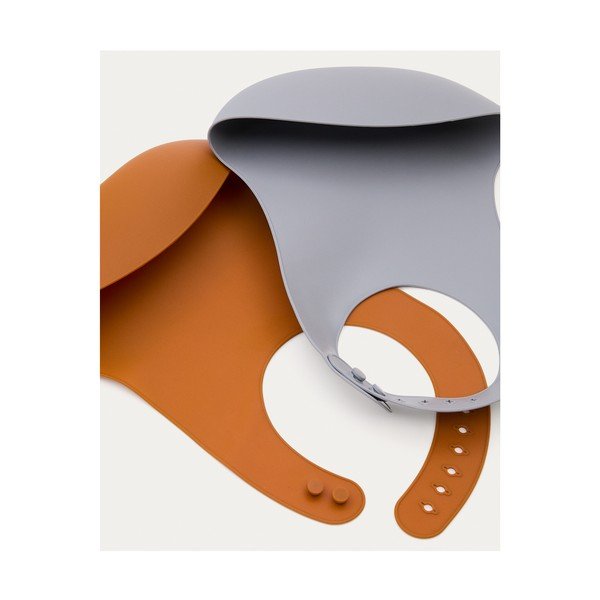 Narancssárga-szürkéskék előke szett 2 db-os Lili – Kave Home-image-3