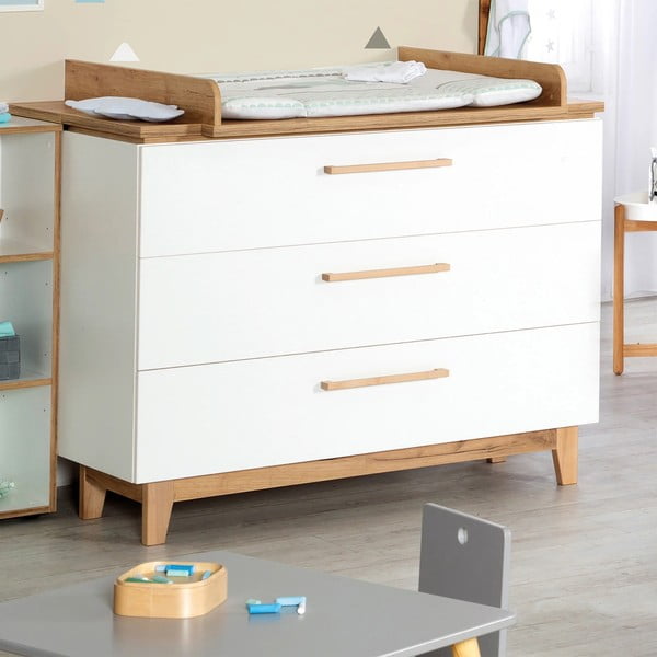 Fehér alacsony gyerek komód pelenkázó feltéttel tölgyfa dekorral 118x104 cm Finn – Roba-image-1