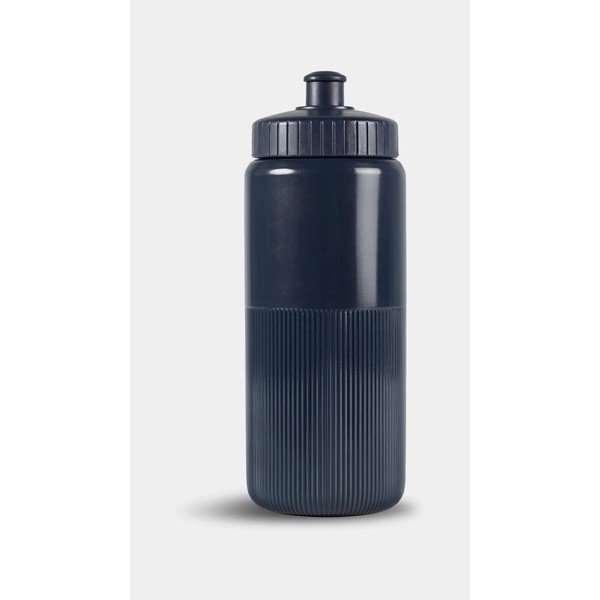 Sötétkék műanyag utazó ivópalack 750 ml Tessa – Sagaform