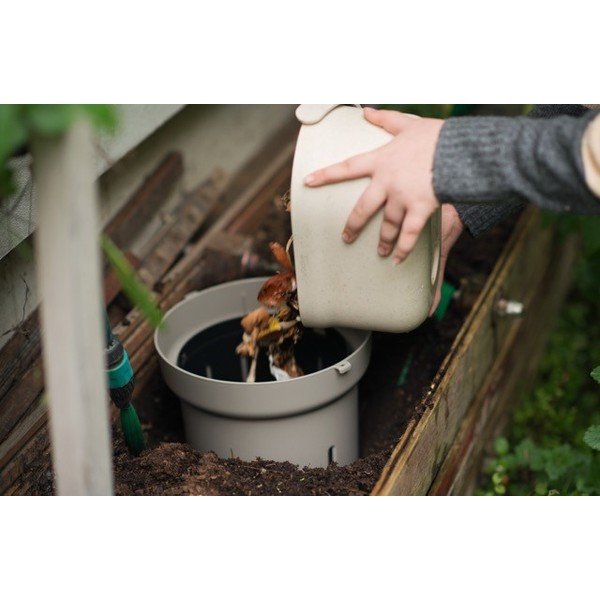 Szürkésbarna komposztáló – Plastia-image-4