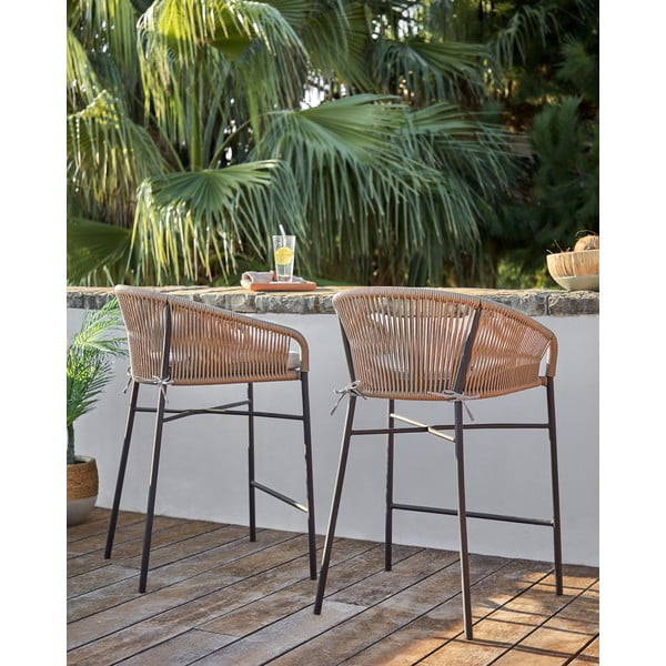 Bézs fém-párnázott kerti bárszék Yanet – Kave Home-image-2