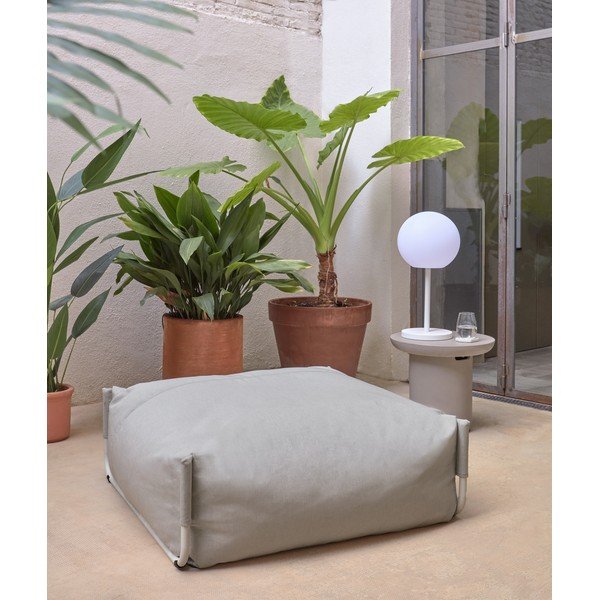 Szürke kerti puff Square – Kave Home-image-1