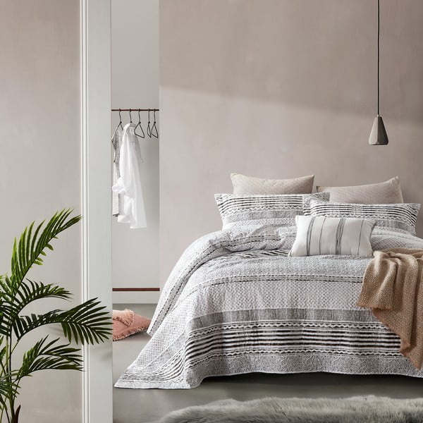 Elegant Stripe mikroperkál ágytakaró két párnahuzattal, 250 x 260 cm - Sleeptime
