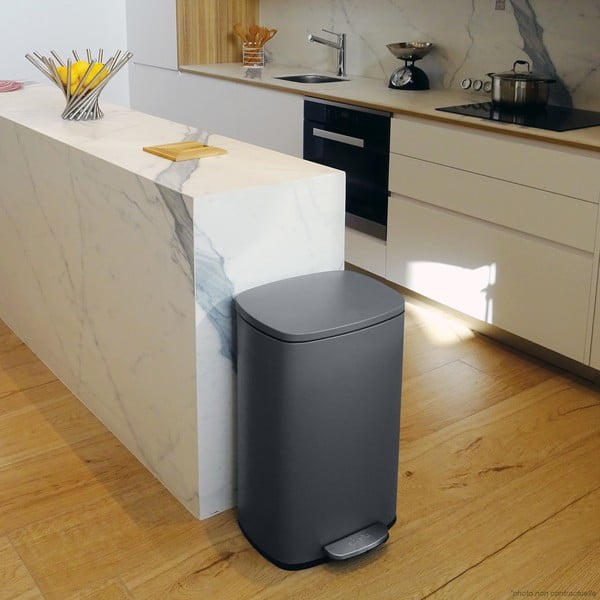 Sötétszürke acél pedálos szemetes 50 l   Akira – Spirella-image-1