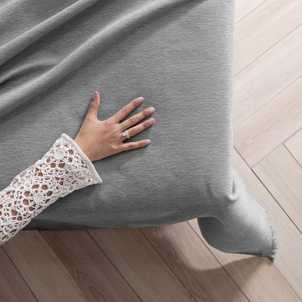 Szürke zsenília ágytakaró 220x240 cm Talo – Filumi-image-1